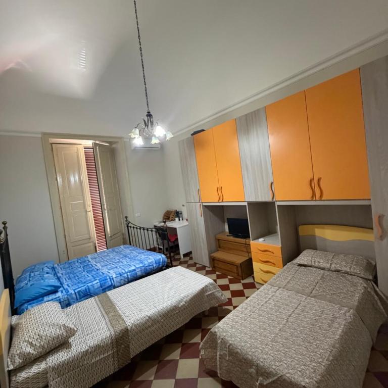 Catania ti aspetta - Quadruple Room with Balcony - 5