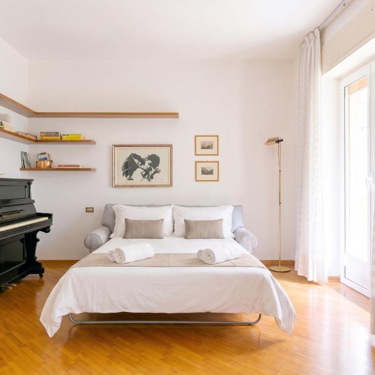 Appartamento Spazioso - Vicino al Mare e al Porto - in Centro Città - Appartamento con 3 Camere da Letto - 5