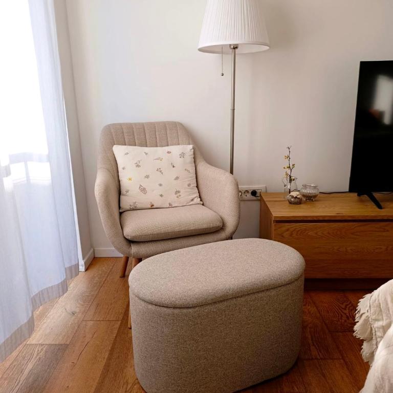 Chic & Comfy Hideaway in the Heart of the City - One-Bedroom Apartment - 67