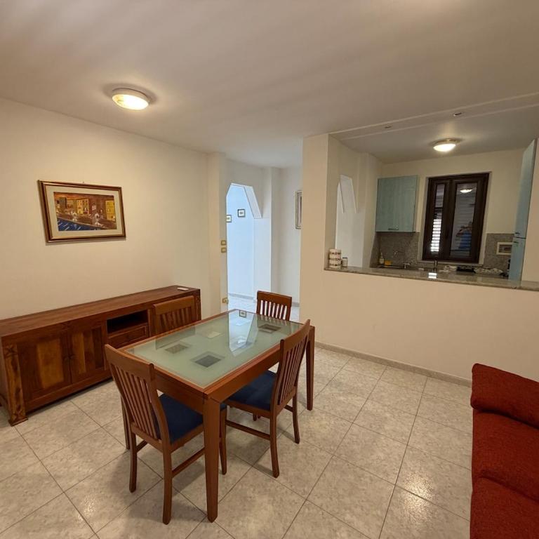 Spacious family apartment with services - Apartment mit 1 Schlafzimmer - 10
