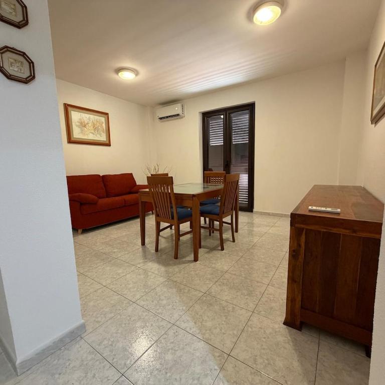 Spacious family apartment with services - Apartment mit 1 Schlafzimmer - 17