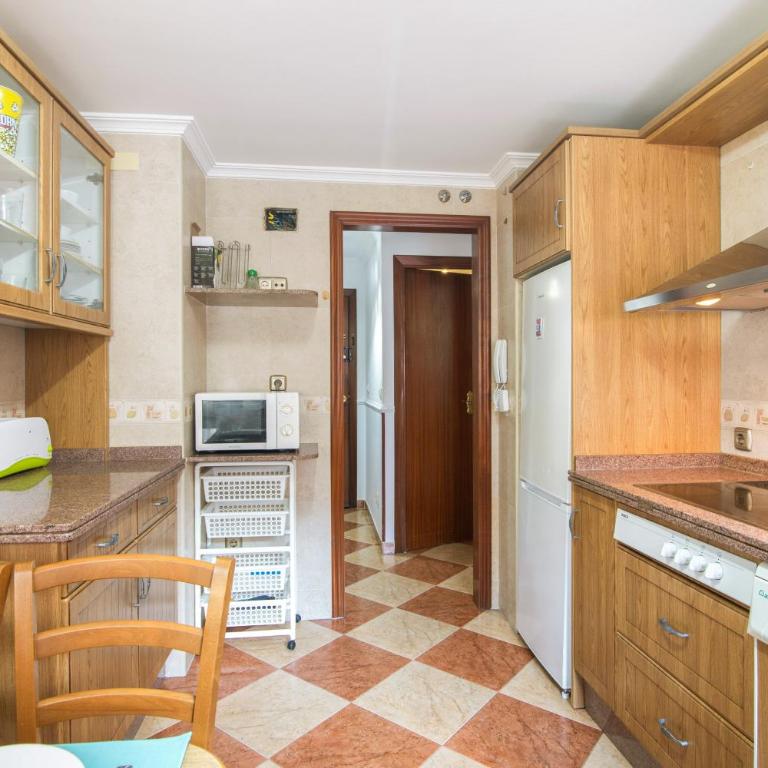Piso Plaza Acuario - Apartamento Premium de 3 dormitorios con balcón - 2