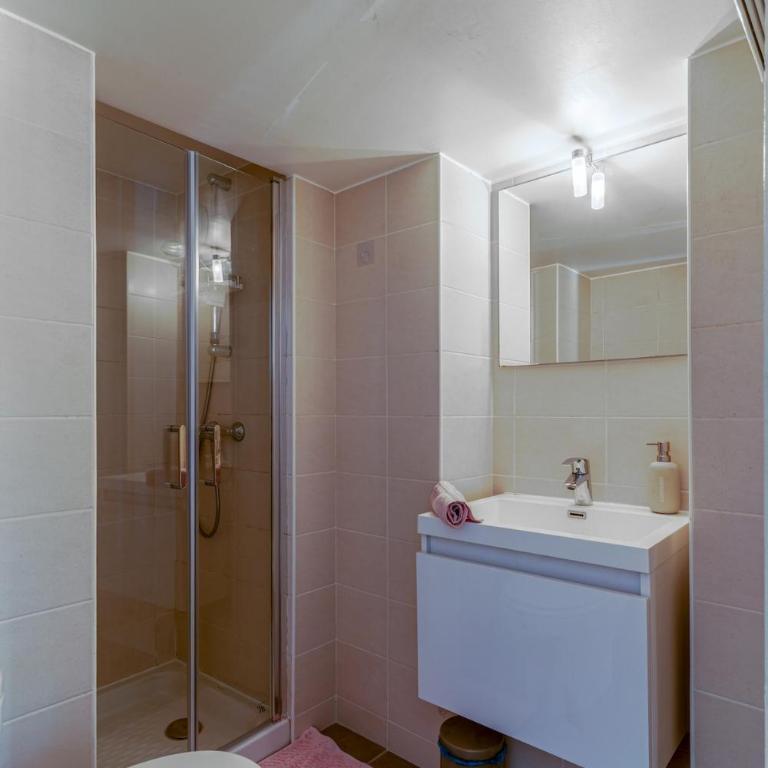 RIVIERA DOLCE VITA - Cozy studio in Nice, 7 min by tram, renovated - Appartement 1 Chambre - 29