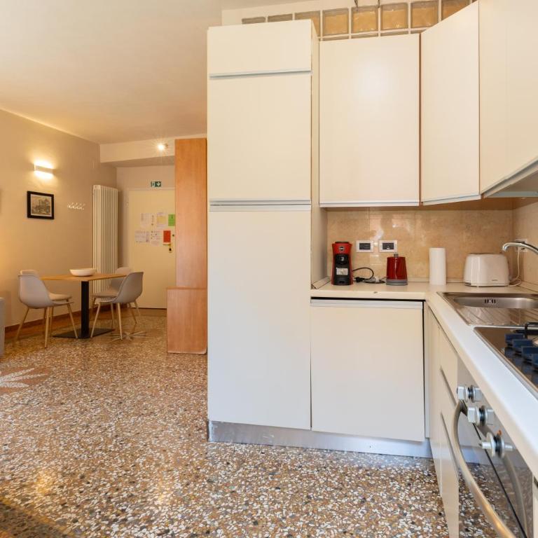 BolognaRoomscom - Santo Stefano Apartments - Superior Studio with Lift - 10
