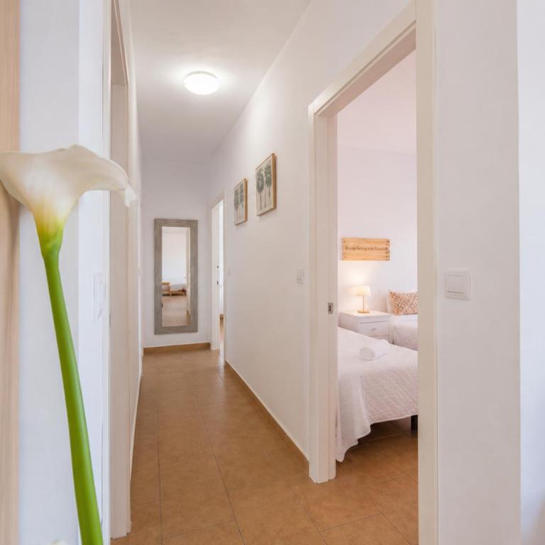 Cortijo Pájaro Punta de la Laja, Pool & Mountain Views - Three-Bedroom Apartment - 35