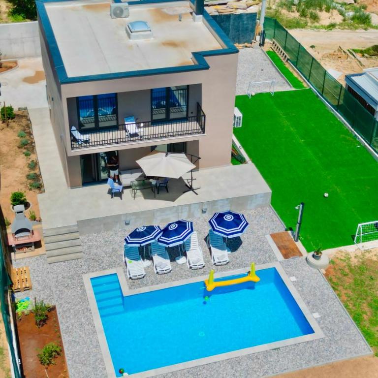 Villa Sunnce - Vila sa Sopstvenim Bazenom - 1