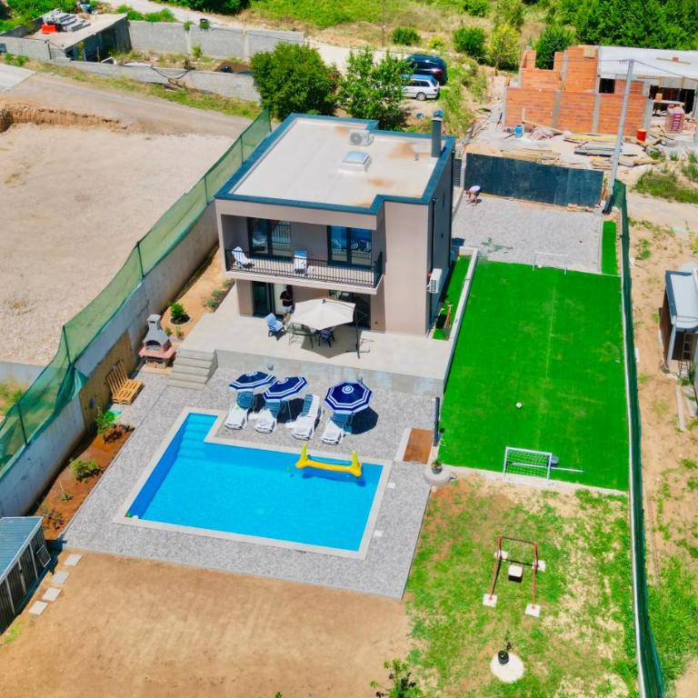 Villa Sunnce - Vila sa Sopstvenim Bazenom - 36