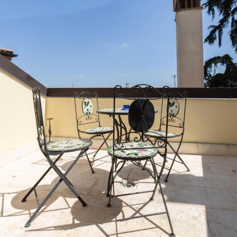BolognaRoomscom - Santo Stefano Apartments - Attic with Terrace, panoramic view and lift - 10