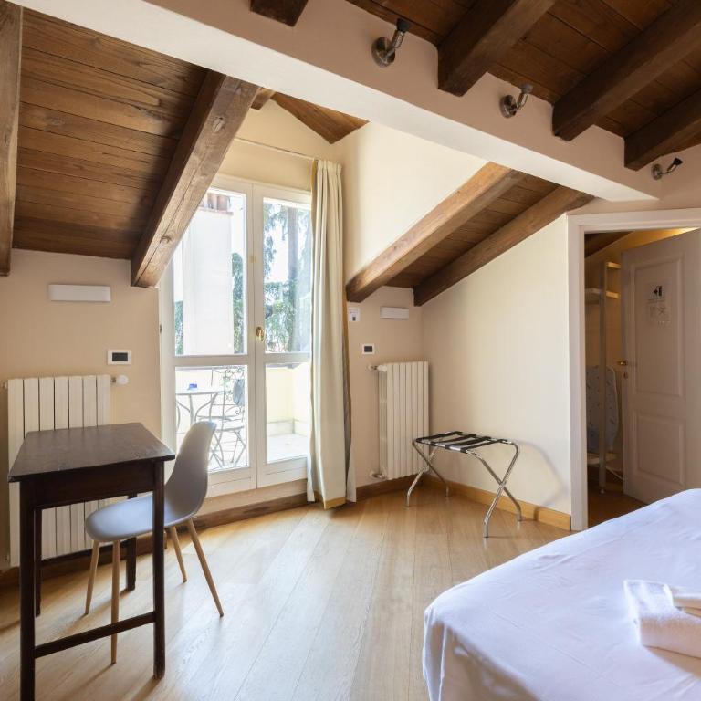 BolognaRoomscom - Santo Stefano Apartments - Attic with Terrace, panoramic view and lift - 7