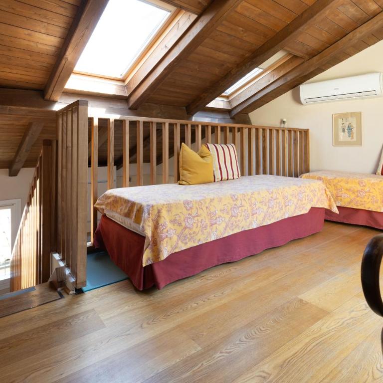 BolognaRoomscom - Santo Stefano Apartments - Deluxe Penthouse with Terrace - Split Level - 14