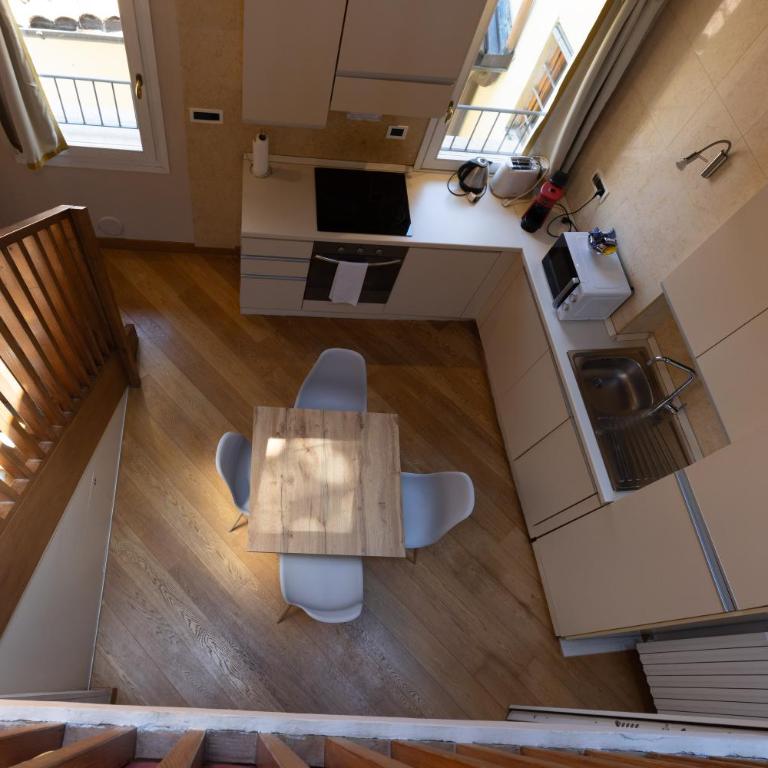 BolognaRoomscom - Santo Stefano Apartments - Deluxe Penthouse with Terrace - Split Level - 5