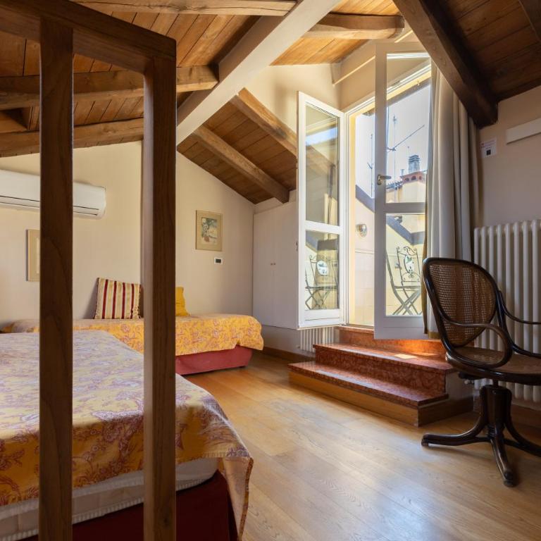 BolognaRoomscom - Santo Stefano Apartments - Deluxe Penthouse with Terrace - Split Level - 12