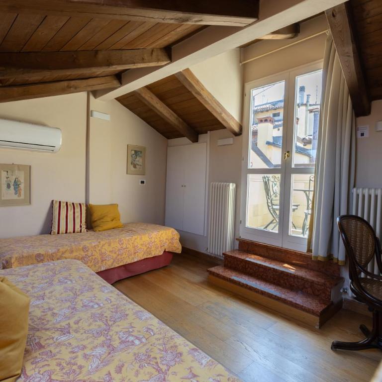 BolognaRoomscom - Santo Stefano Apartments - Deluxe Penthouse with Terrace - Split Level - 13