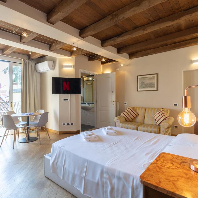 BolognaRoomscom - Santo Stefano Apartments - Studio with Terrace, Panoramic View and Lift - 5