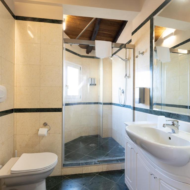 BolognaRoomscom - Santo Stefano Apartments - Studio with Terrace, Panoramic View and Lift - 3