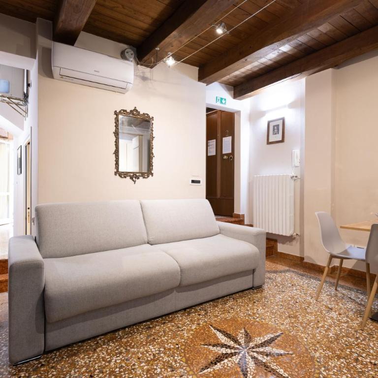 BolognaRoomscom - Santo Stefano Apartments - Apartment with courtyard view - 1