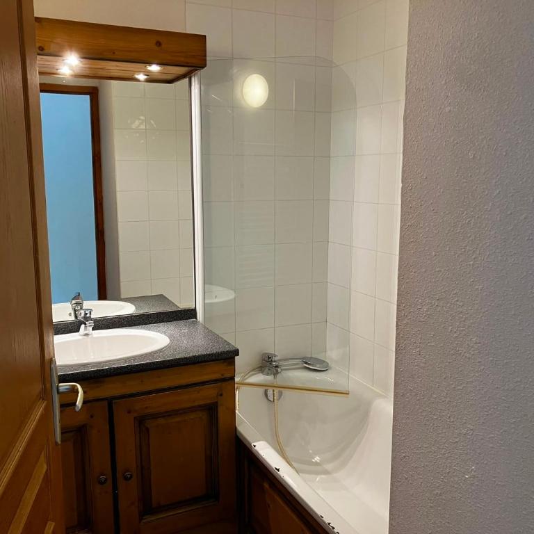 Résidence Lagrange Vacances Les Valmonts de Val Cenis - Appartement 1 Chambre (4 Adultes) - 22