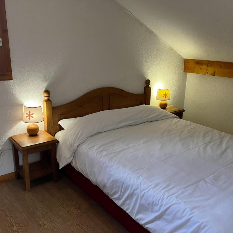 Résidence Lagrange Vacances Les Valmonts de Val Cenis - Appartement 2 Chambres avec Alcôve (8 Adultes) - 16