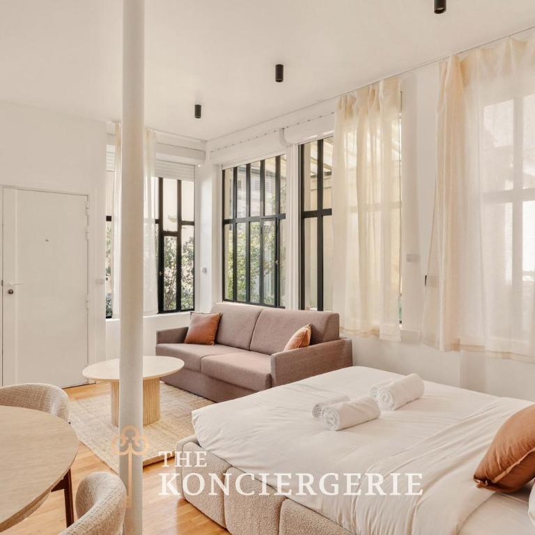 Atelier verriere sur cour - Bastille 11e - Appartement - 2