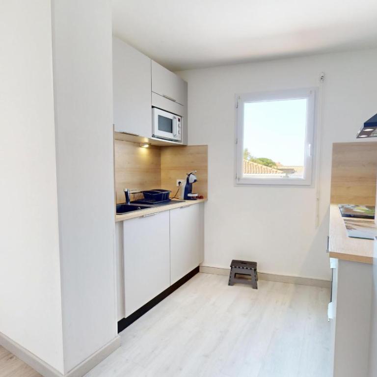 Le Hublot de la Place - Apartment mit Balkon - 14