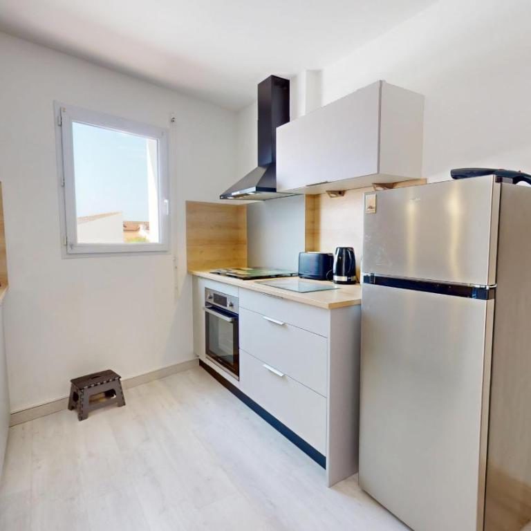 Le Hublot de la Place - Apartment mit Balkon - 12