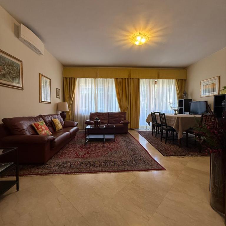 Aurelia Rooms with parking and near Vatican - Camera Matrimoniale con Bagno Privato Esterno - 1