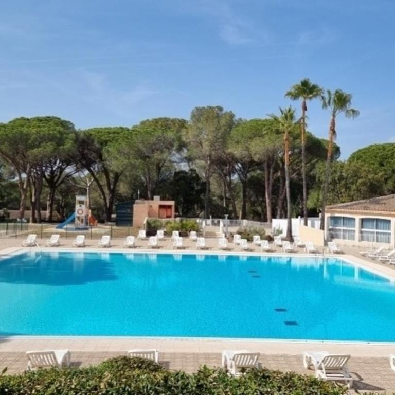 Chez K&D Appartement cocooning, piscine, tennis - Appartement - Vue sur Jardin - 10