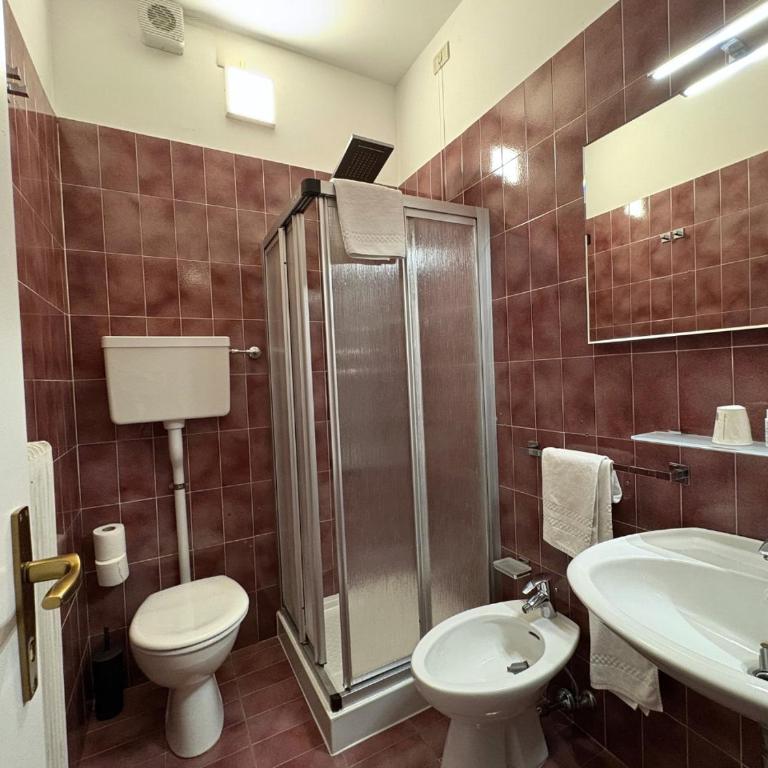 Hotel Bristol - Camera Tripla Standard - 12