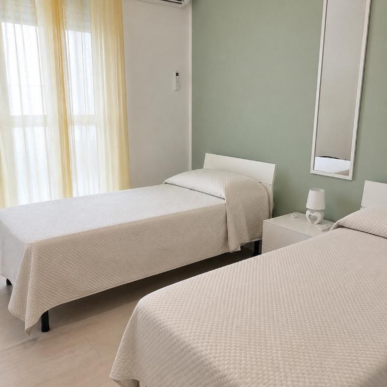 Aurea Suites - Zweibettzimmer mit eigenem Bad - 1