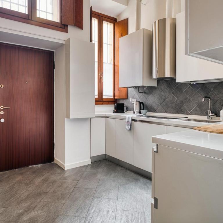 Spacious Renovated Loft - CityLife and Sempione - Appartamento con 1 Camera da Letto - 24