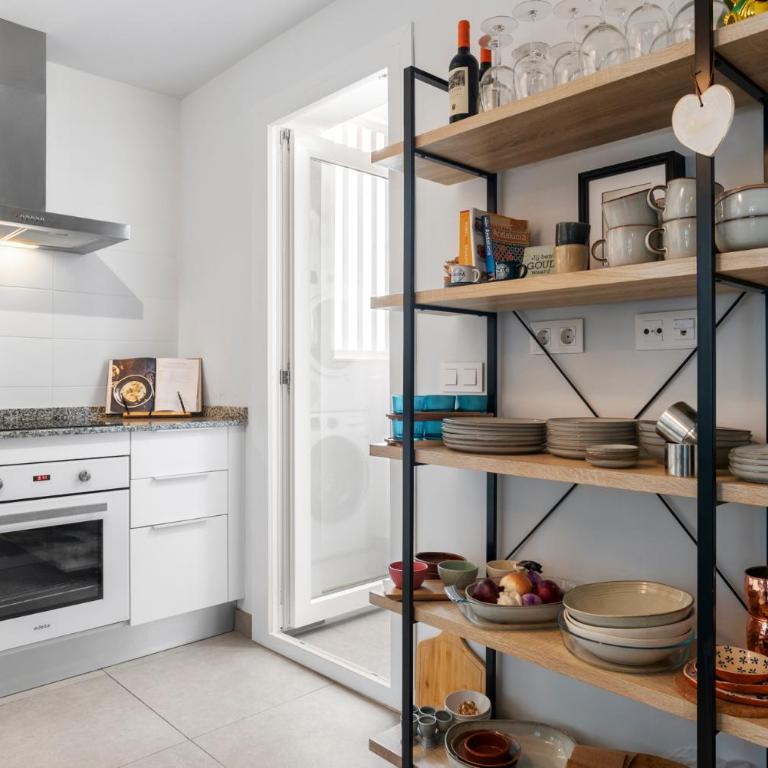 Casa Battie - Two-Bedroom Apartment - 15
