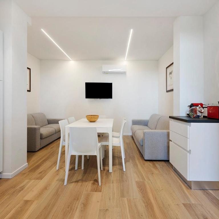 Appartamenti Villa Andrea - Appartamento con 2 Camere da Letto e Vista Lago - 8