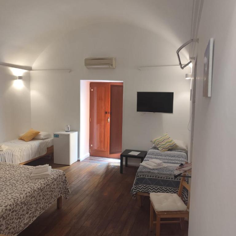 Munaciello Rooms - Quadruple Room with Balcony - 1