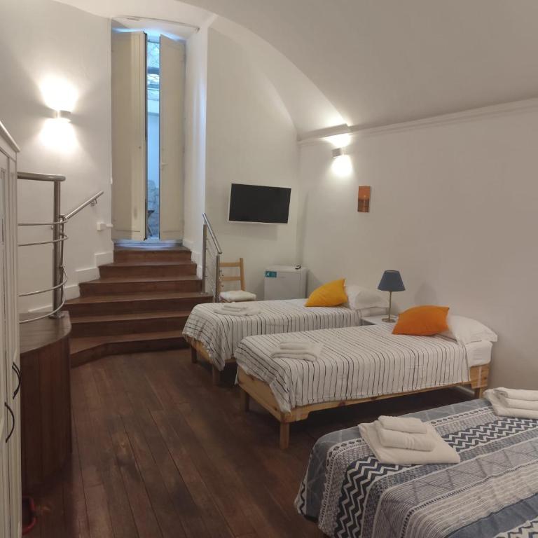 Munaciello Rooms - Luxury Quadruple Room - 2