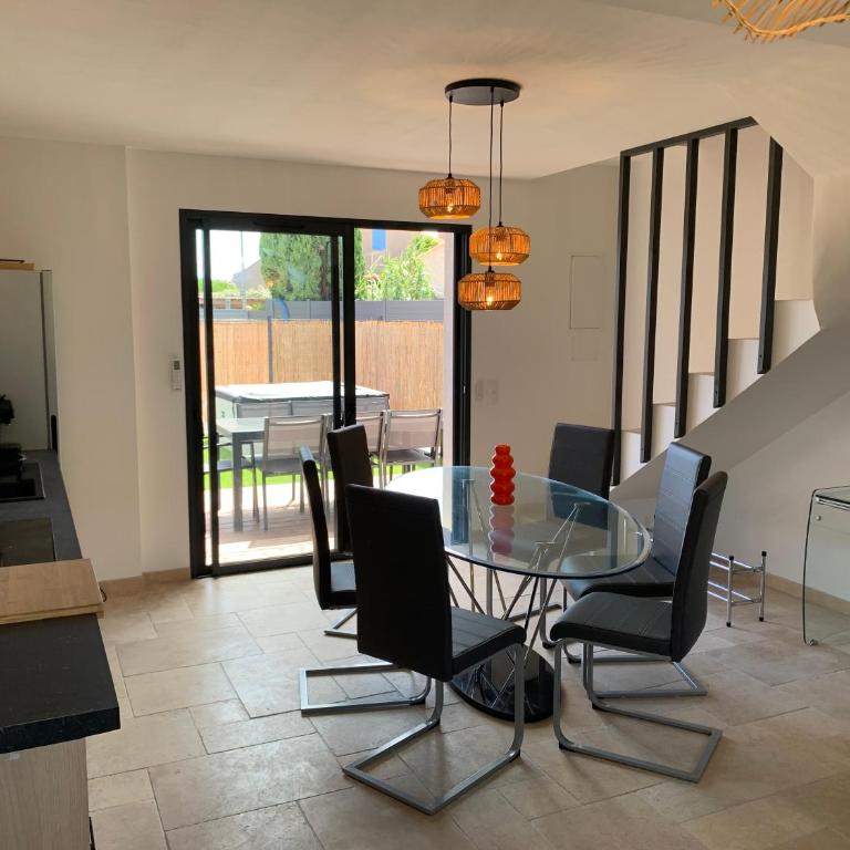 Appartement entièrement climatisé avec spa - Villa 1 Chambre - 5