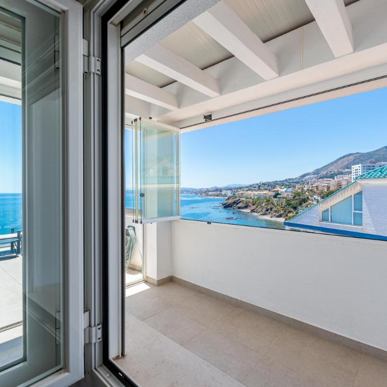 The Penthouse Panorama Exclusive Seafront Estate - Appartamento con Vista Mare - 15