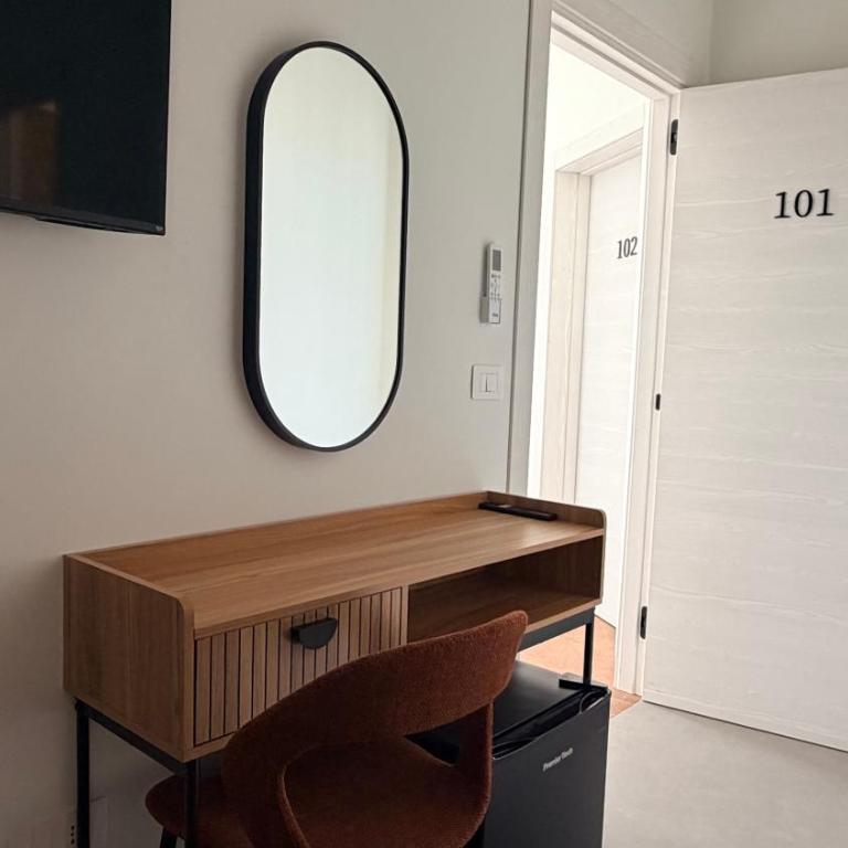 L'Été boutique rooms - Camera Tripla con Bagno Privato - 1