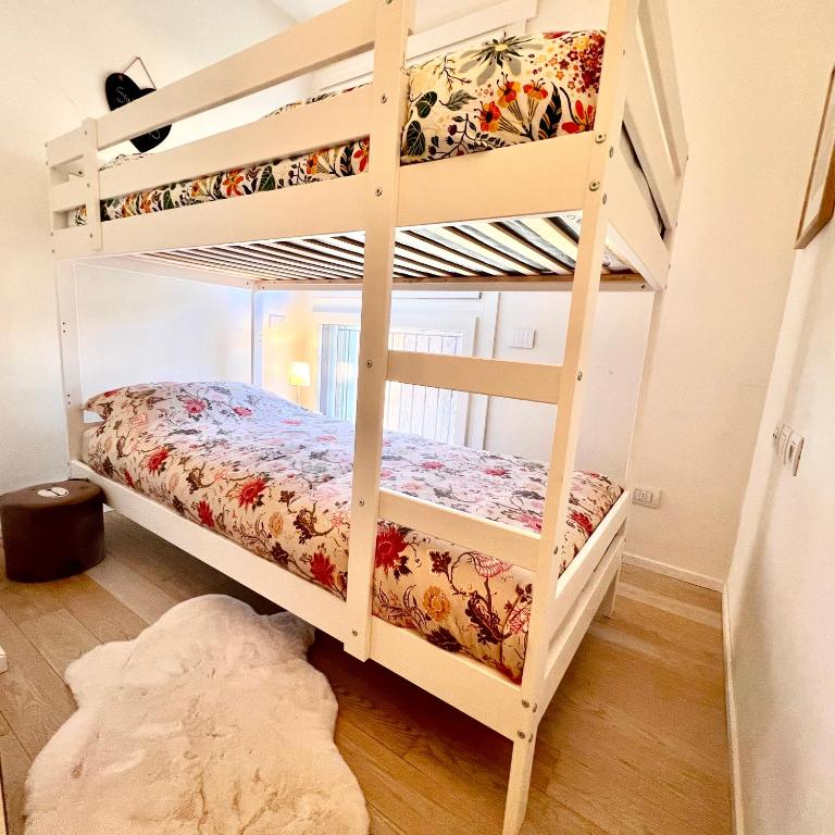 Modern Stylish Apartment with Garage near Fiera - Two-Bedroom Apartment - 5