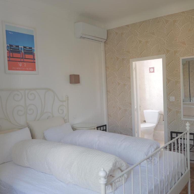 Logis Hôtel Villa Victorine - Chambre Double Supérieure - 11