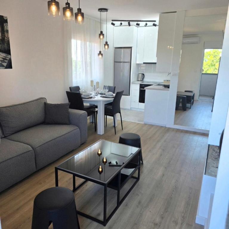 Fenix Lux - Apartment mit 1 Schlafzimmer - 7