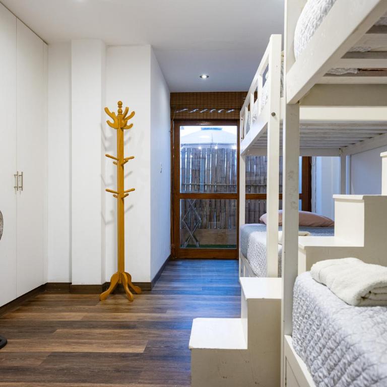 El Templo Surf House - Quadruple Room with Bathroom - 21