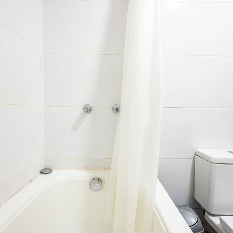 El Templo Surf House - Quadruple Room with Bathroom - 26