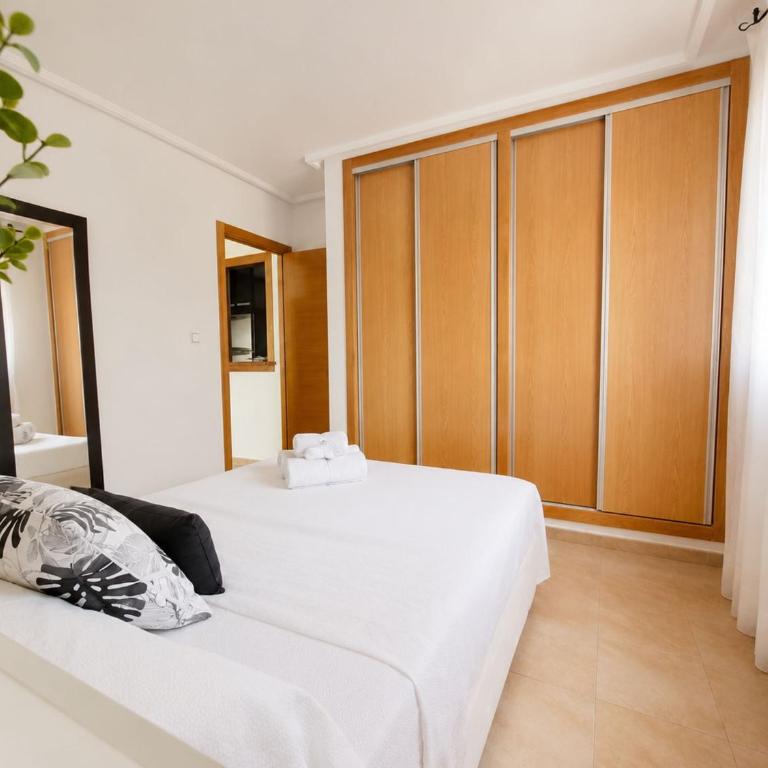 Apt near center port - Apartment - 13