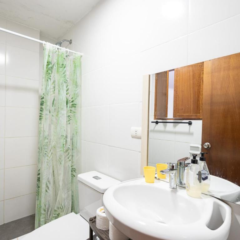 El Templo Surf House - King Room - 24