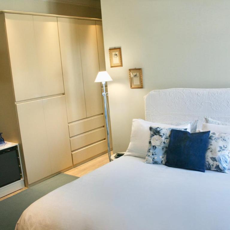 Villa Marina Como Boutique B&B & Apartments - Deluxe Double Room with Balcony - 7