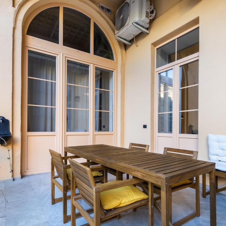 Hostdomus - La Marmora Suites - Suite with Terrace - 22