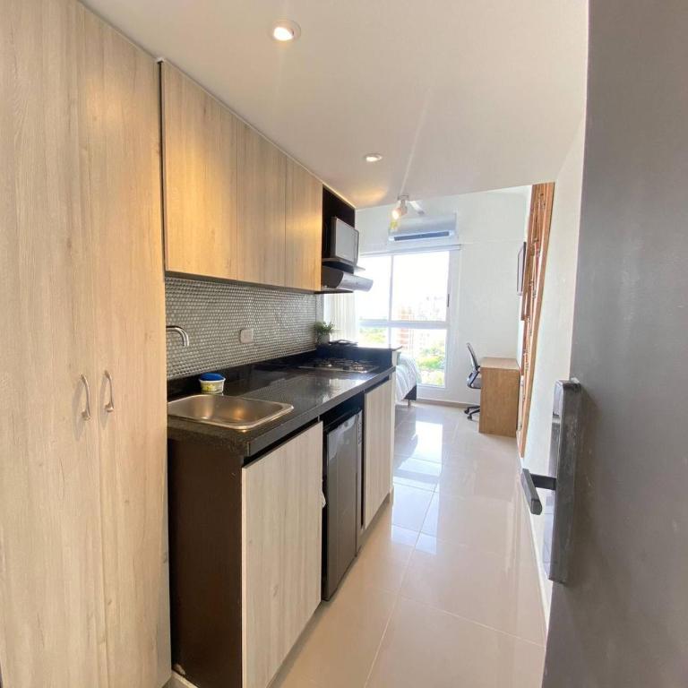VIP Nomad Nest in New PH with Air C, Kitchen, steps to Metroplus - Apartment - 3