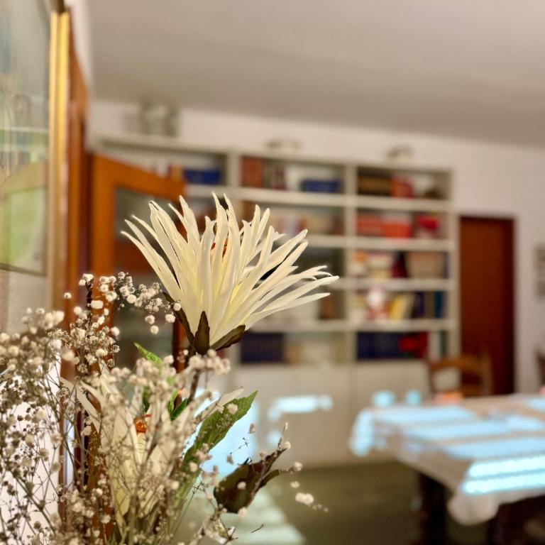 1Dest - Garda Vintage - Appartamento con 2 Camere da Letto e Balcone - 11
