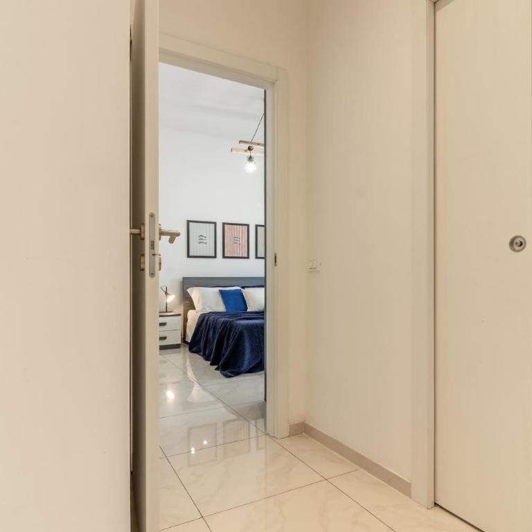La Vela Latina - mytouristhome - Superior Apartment - 3
