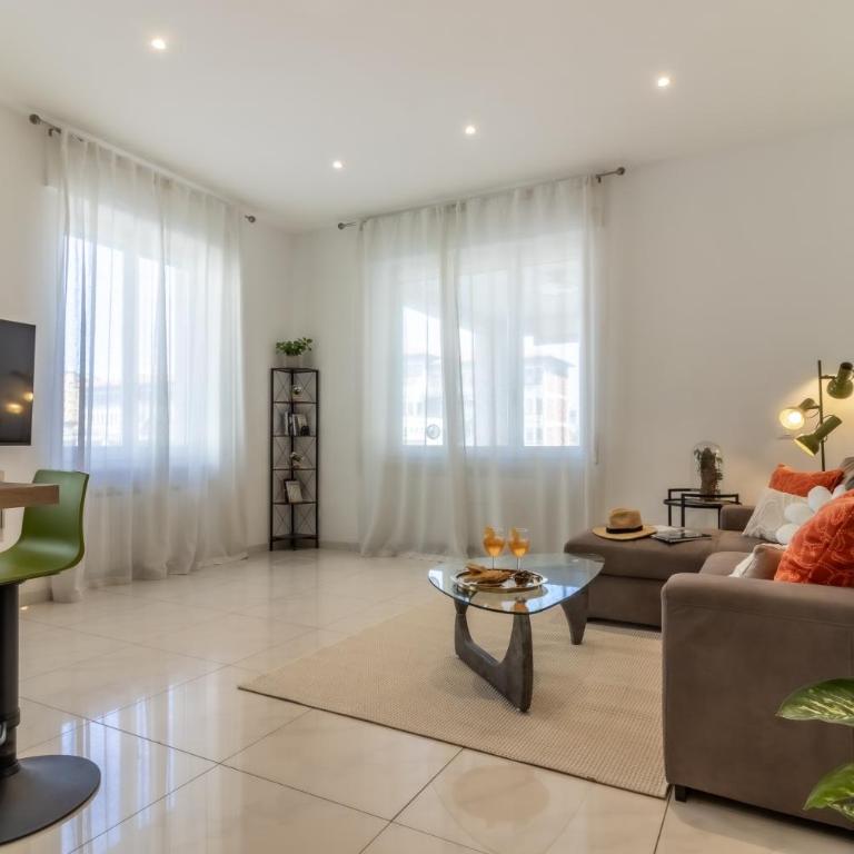 La Vela Latina - mytouristhome - Superior Apartment - 2